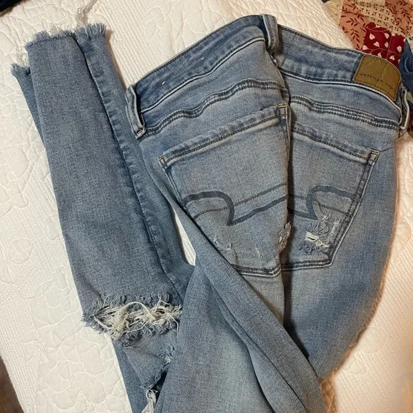 Size 6 Short American Eagle Jeans - Picture 1 of 1